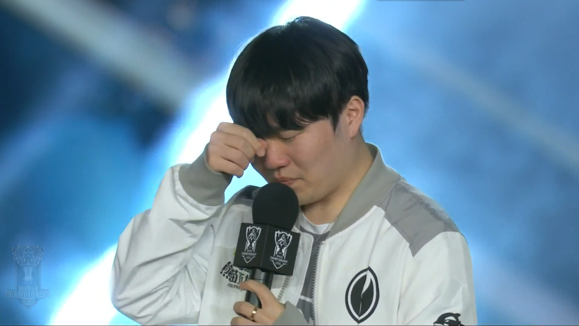 Ucal赛后长文：因队友的认真而泪流满面 将不忘初心直至退役一刻