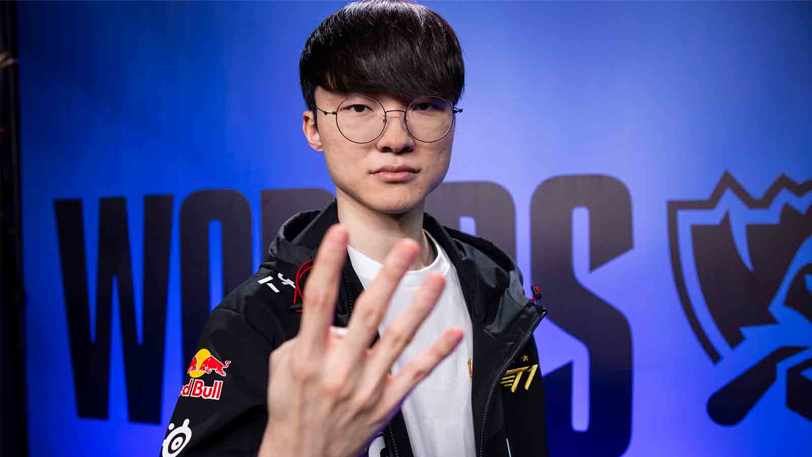 Spirit , Liquid, 和 Virtus.pro 晋级 BLAST Bounty Fall 2025 LAN 阶段