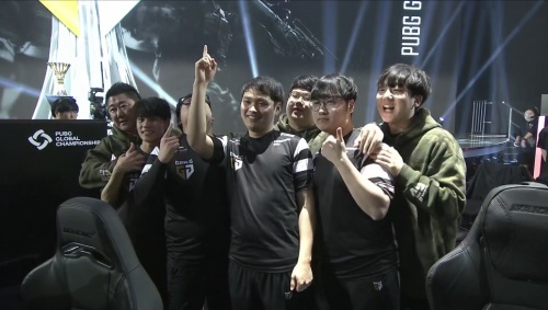 IG上一轮刚刚遭遇首败，此战面对LGD能否及时调整非常关键